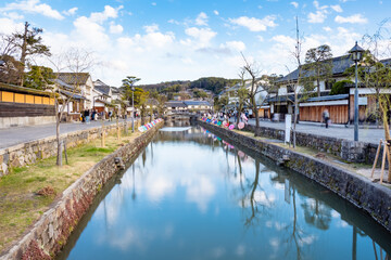 岡山県の倉敷美観地区、倉敷川と町並み