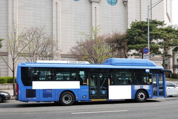Bus on the road in Seoul, Bus billboards