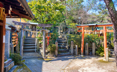 Fototapeta na wymiar 京都、首途八幡宮の鳥居