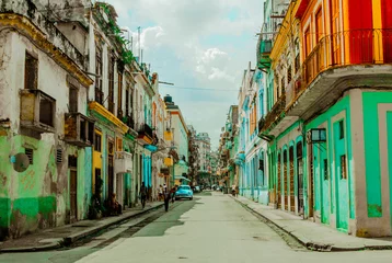 Printed kitchen splashbacks Narrow Alley Street view in Havana Cuba