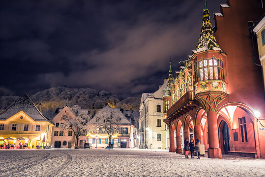 Historisches Kaufhaus auf dem M&uuml;nsterplatz in Freiburg im Breisgau