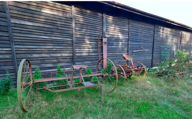 Na zapleczu wiejskiego gospodarstwa © JDziedzic