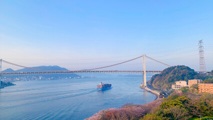 桜の季節の関門海峡・下関