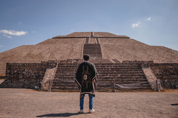 La piramide del sol