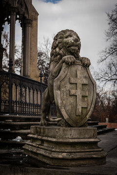 Sculpture of a lion