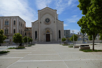 Fototapeta na wymiar Chiesa del Redentore nel quartiere Libertà. Bari, sud Italia