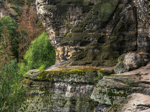 Frienstein in der S&auml;chsischen Schweiz - Idagrotte mit Felsterrasse