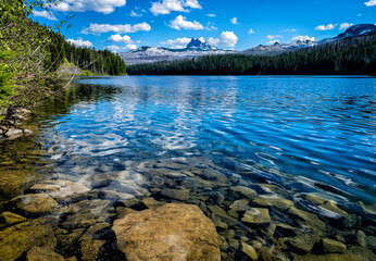 High lake in the cascade mountains