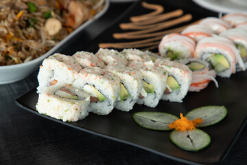 sushi aguacate
