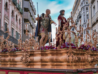 Semana santa de Valladolid, paso  portado a hombros de Jesús de Medinaceli