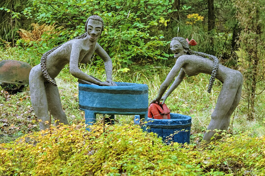 Parikkala, Finland. Women sculptures by artist Veijo Ronkkonen in his sculpture park (Parikkalan patsaspuisto). The park contains about 560 concrete statues and a magnificent garden.
