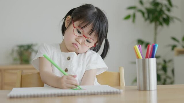 子供・眼鏡・視力・育児・子育て