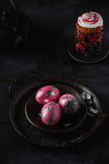 Easter eggs and Easter cake