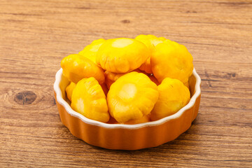 Marinated patissons in the bowl