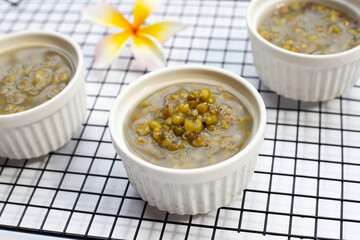 Mung beans in sugar syrup