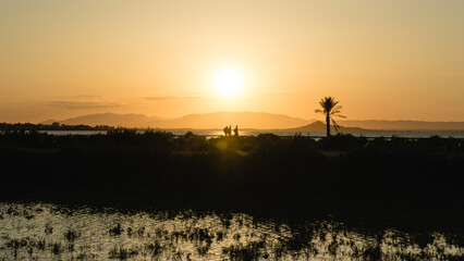 Fototapeta na wymiar Sunset on the shore of the Mar Menor, Europe's largest saltwater lagoon