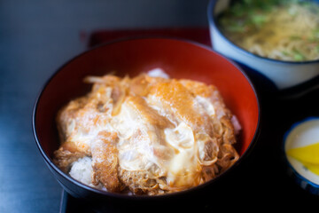 かつ丼