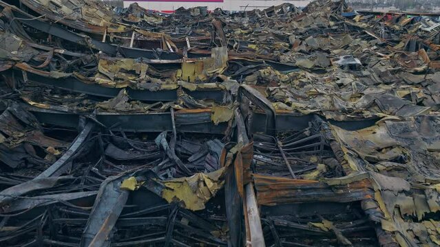 War Ukraine destruction damage house bomb destroyed Chernihiv