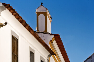 Fototapeta na wymiar chimney in a street in the old town of Evora, Alentejo, Portugal