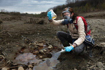 First look of a Biologist on Sample of Possibly Oil Contaminated Water