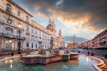Fototapeta na wymiar Fountains in Piazza Navona in Rome, Italy
