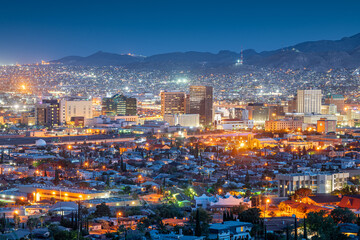 Fototapeta na wymiar El Paso, Texas, USA Downtown City Skyline