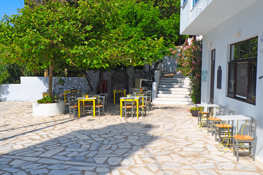 Small square in the village of Volax (whose name means "balls" because of the round granite blocks that surround the village) on the island of Tinos, in the Cyclades, in the heart of the Aegean Sea
