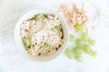 chicken salad with green grapes