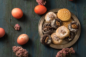 Easter nut cookies with colored eggs