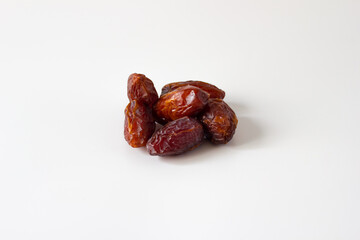 Obraz premium Date fruit isolated on white background