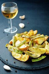 Garlic herb roasted potatoes and green beans
