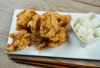 닭다리 튀김, 치킨, 음식