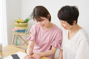 Fototapeta premium 母娘 勉強 自宅