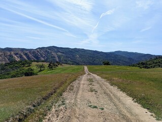 road to the mountains