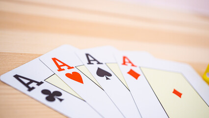 Playing cards lined up on the desk_18
