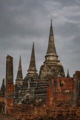 Fototapeta na wymiar Wat Phra Si Sanphet. An old temple in Ayutthaya that is more than 500 years old.