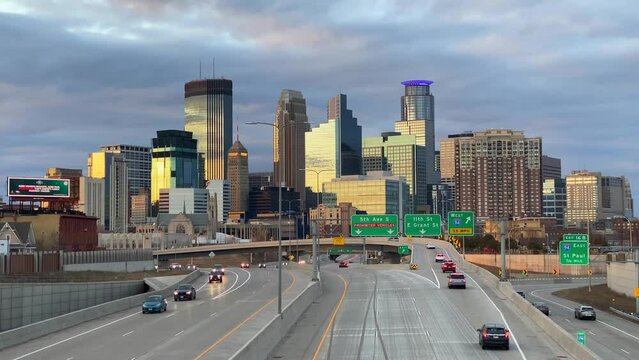 Skyline view of Downtown Minneapolis (mpls) Minnesota