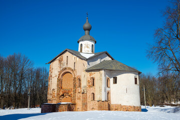 Fototapeta na wymiar View of the ancient church of Paraskeva Friday on a sunny spring day. Veliky Novgorod, Russia