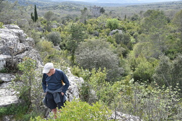 Paysage avec vieil homme