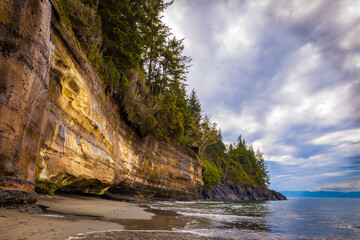 Fototapeta na wymiar Mystic Beach in Juan de Fuca Provincial Park, Vancouver Island, British Columbia, Canada