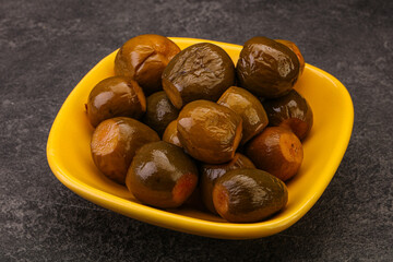 Marinated feijoa in the bowl