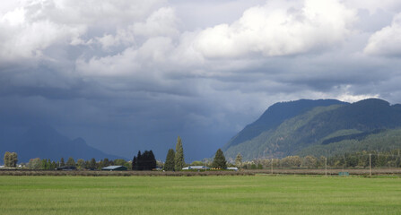 Fototapeta na wymiar Cloudy day in the mountain valley