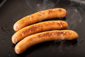 粗挽きウインナー　(ポークソーセージ)