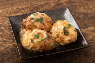 ねぎ塩鶏つくね　(軟骨入り)