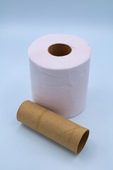 ホワイトバックのピンクのトイレットペパー