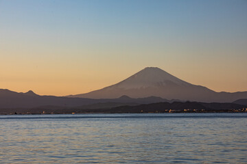 江ノ島の夕日と富士山