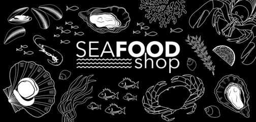 Bannière ou affiche composée de produits de la mer, mollusque, crustacé, poisson et algues pour former une illustration blanche et noire pour décorer votre restaurant ou votre poissonnerie.