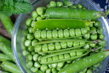 peas in a bowl