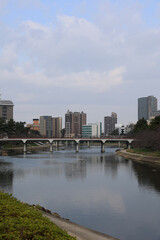 ウォーターフロント、水の街の都市の風景