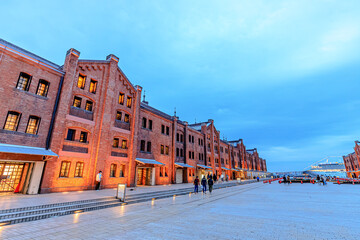 ライトアップされた横浜赤レンガ倉庫　神奈川県横浜市　Illuminated Yokohama Red Brick Warehouse. Kanagawa-ken Yokohama city.